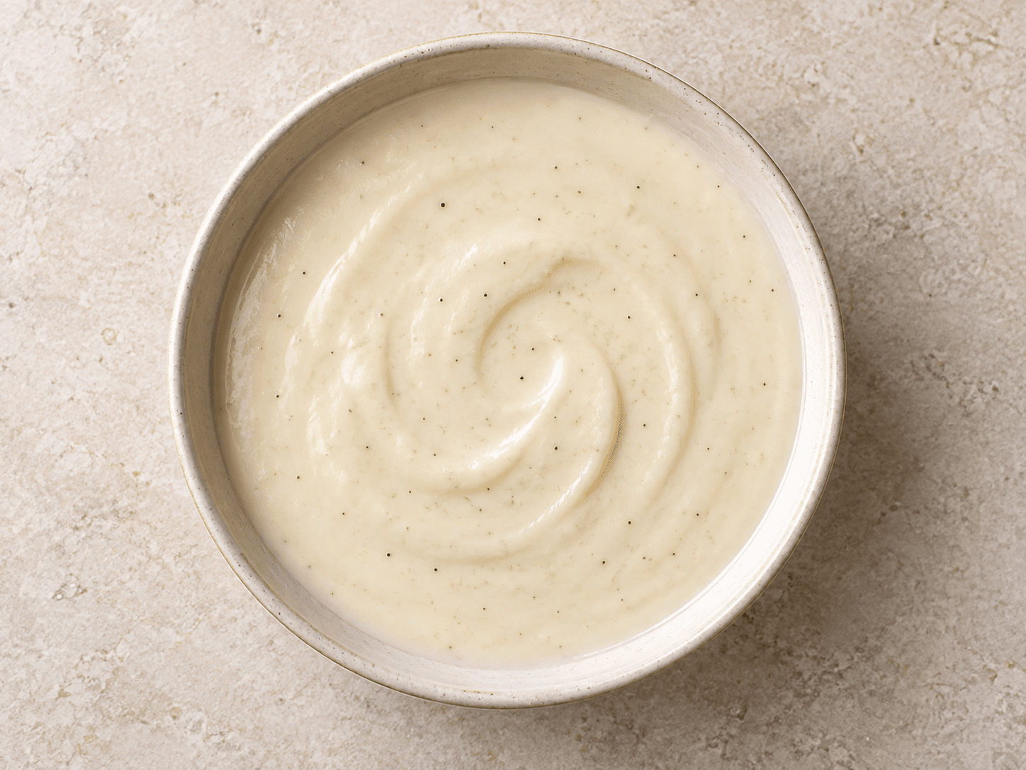 Sauce béchamel — Illustration culinaire générée par IA