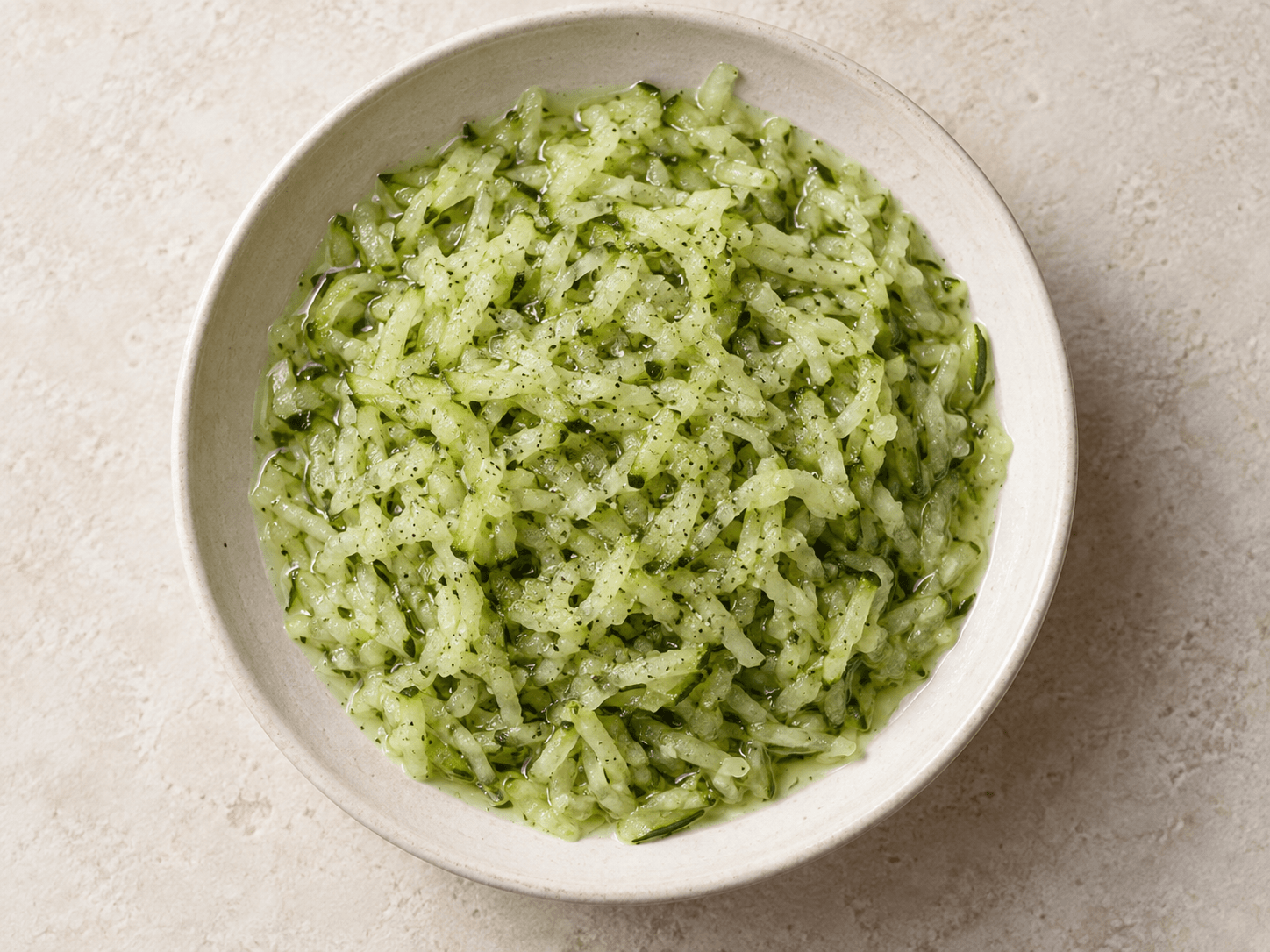 Salade de concombres — Illustration culinaire générée par IA